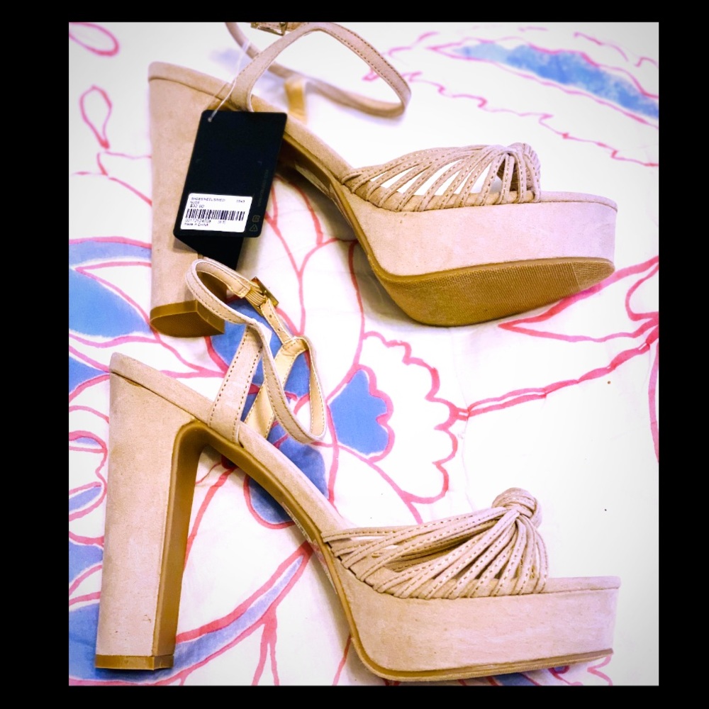 👡💖 SALE!!! BRAND NEW WEDGE HEELS 👡💖